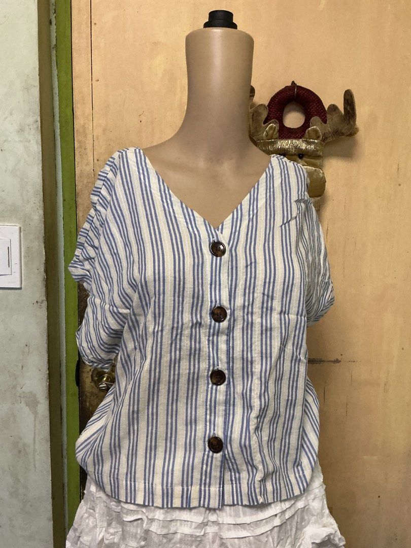 Pomelo top (Category: Others Tops) located in Dolores. Submitted by narssandra (Listing ID 1450221712, Image 1). Description: .