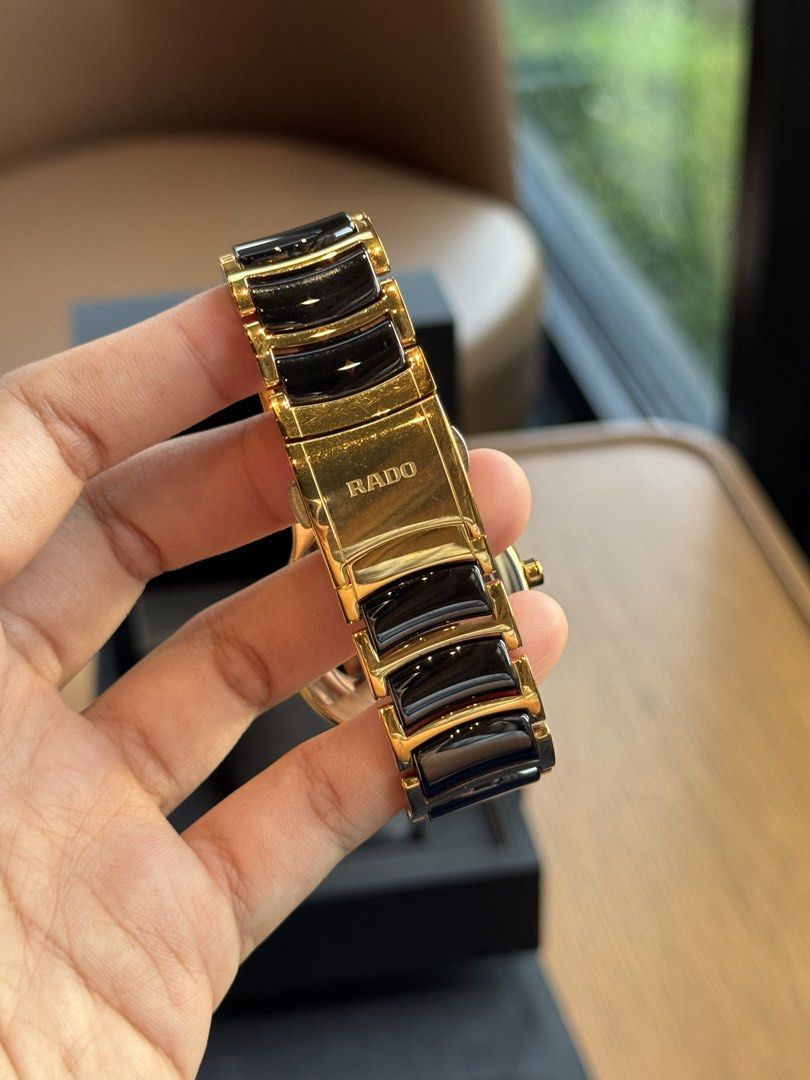 RADO Centrix Diamonds Quartz 38mm Watch (Category: Luxury Watches) located in Bulacan. Submitted by baywatchesph (Listing ID 1450243297, Image 3). Description: RADO Centrix Diamonds Quartz 38mm Watch Ref. R30554712 Quartz movement 38mm case diameter 4-diamond digits Date display at the 3 o’clock position Materials: High-tech ceramic, stainless steel, and PVD titanium With box, manual, and cloth. 9/10 - Pre-loved, in good condition, all working, a