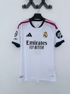 (Category: ) located in . Submitted by calcio_sport_jersey (Listing ID 1450291574, Image 1). Description: .