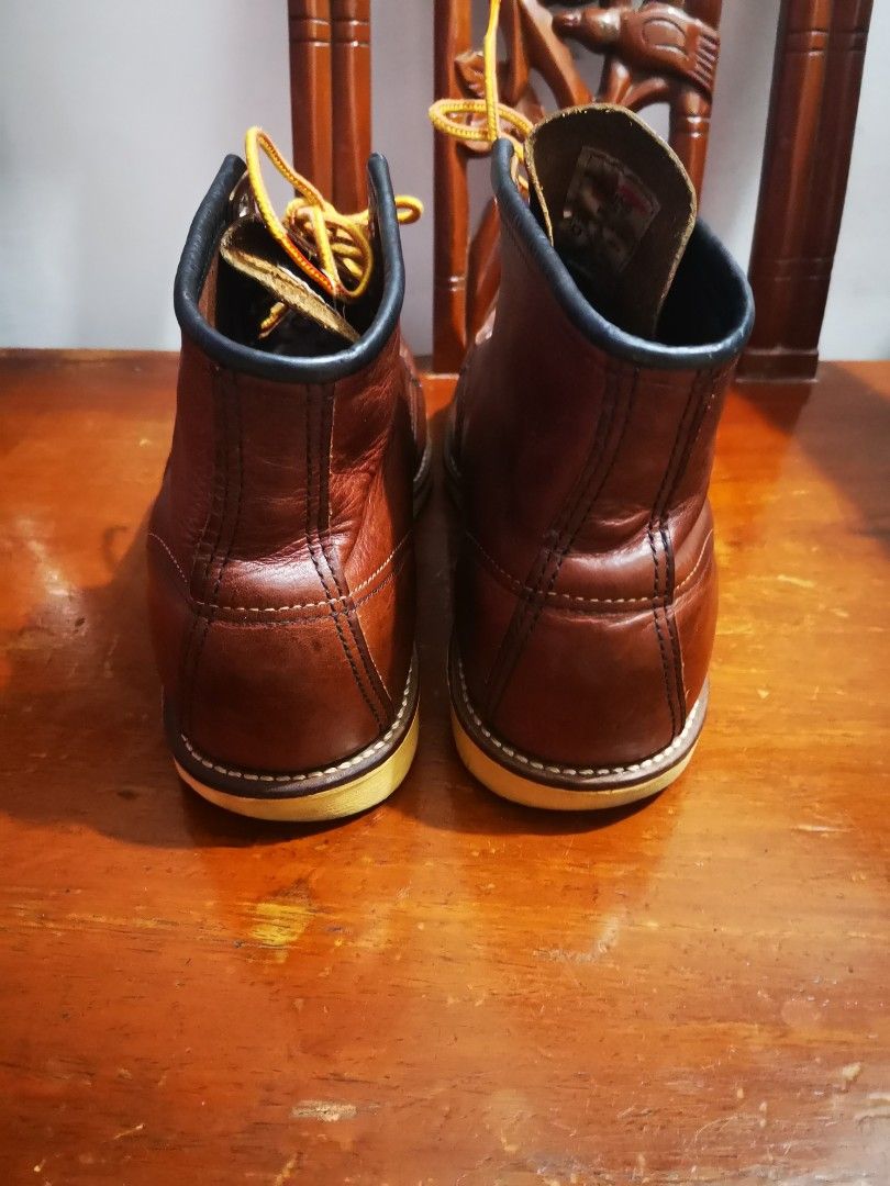Red wing 8138 sz10 US (Category: Boots) located in Makati City. Submitted by bimmeup (Listing ID 1450146221, Image 3). Description: Size 10 No box The Red Wing 8138 is a classic 6-inch moc toe boot featuring dark brown Briar Oil Slick leather, a white Traction Tred wedge sole, and Goodyear welt construction. Issue: Used in riding scooter that's why the heels drags. But the leather is 100% fresh with minor scratch in toe area. (See pics) 5000+sf P