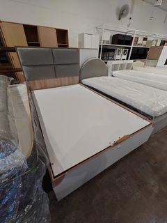 Bedframes, Divans, Bunk Beds and Daybeds Collection item 2