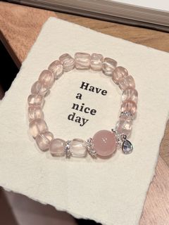 (Category: ) located in . Submitted by shop.celestee (Listing ID 1450150402, Image 1). Description: .