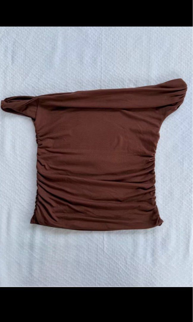 ruched asymmetrical tops (brown & blue) (Category: Others Tops) located in San Pablo. Submitted by mallowclouds (Listing ID 1450276245, Image 1). Description: ₱300 for both brown and blue - fits M-L (bust 35-38 in, waist 30-32 in, length 16in) - bought from 12|20 on tiktok shop.