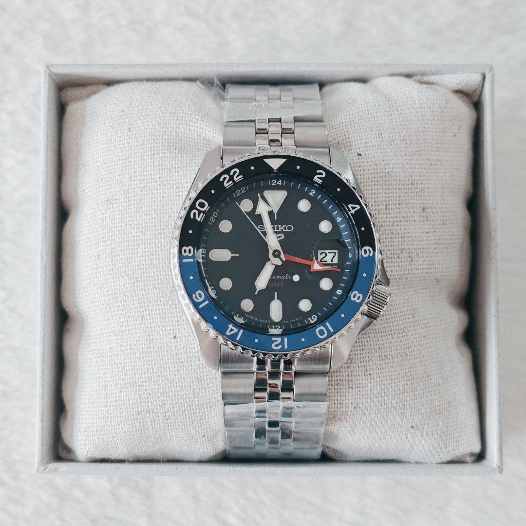 Seiko SBSC003 Batman (JDM) (Category: Men's Watches) located in San Juan City. Submitted by ithandtechhub (Listing ID 1450222831, Image 1). Description: Case diameter: 42.5mm Complete Inclusion AD Stamped 3 Years Warranty Pickup/Walk-in: Greenhills | Cainta Meet-up around Metro Manila Money-back guarantee if fake.