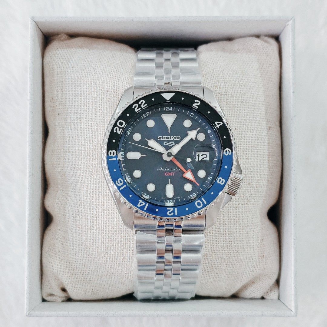 Seiko SSK003 Batman (Category: Men's Watches) located in San Juan City. Submitted by ithandtechhub (Listing ID 1450220864, Image 1). Description: Case diameter: 42.5mm Complete Inclusion AD Stamped 3 Years Warranty Pickup/Walk-in: Greenhills | Cainta Meet-up around Metro Manila Money-back guarantee if fake.