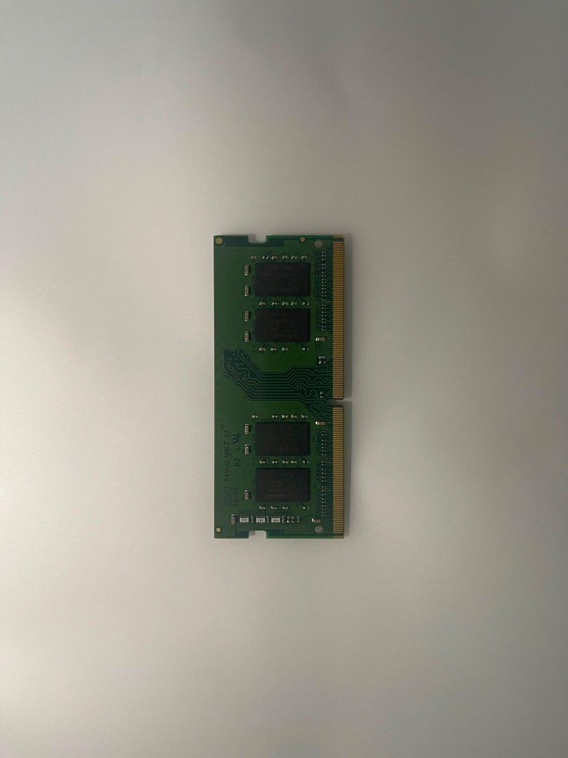 SK Hynix 8GB DDR4 PC4-3200AA SODIMM Laptop RAM (Category: Computer Parts) located in Kuala Lumpur. Submitted by alifirfan99 (Listing ID 1450185932, Image 2). Description: - SK Hynix 8GB DDR4 SODIMM RAM module - 3200 Mhz - Tested and Working excellent - Cod Klang Valley.