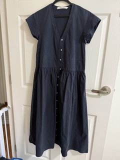 (Category: ) located in . Submitted by livetoshop18 (Listing ID 1450177010, Image 1). Description: .