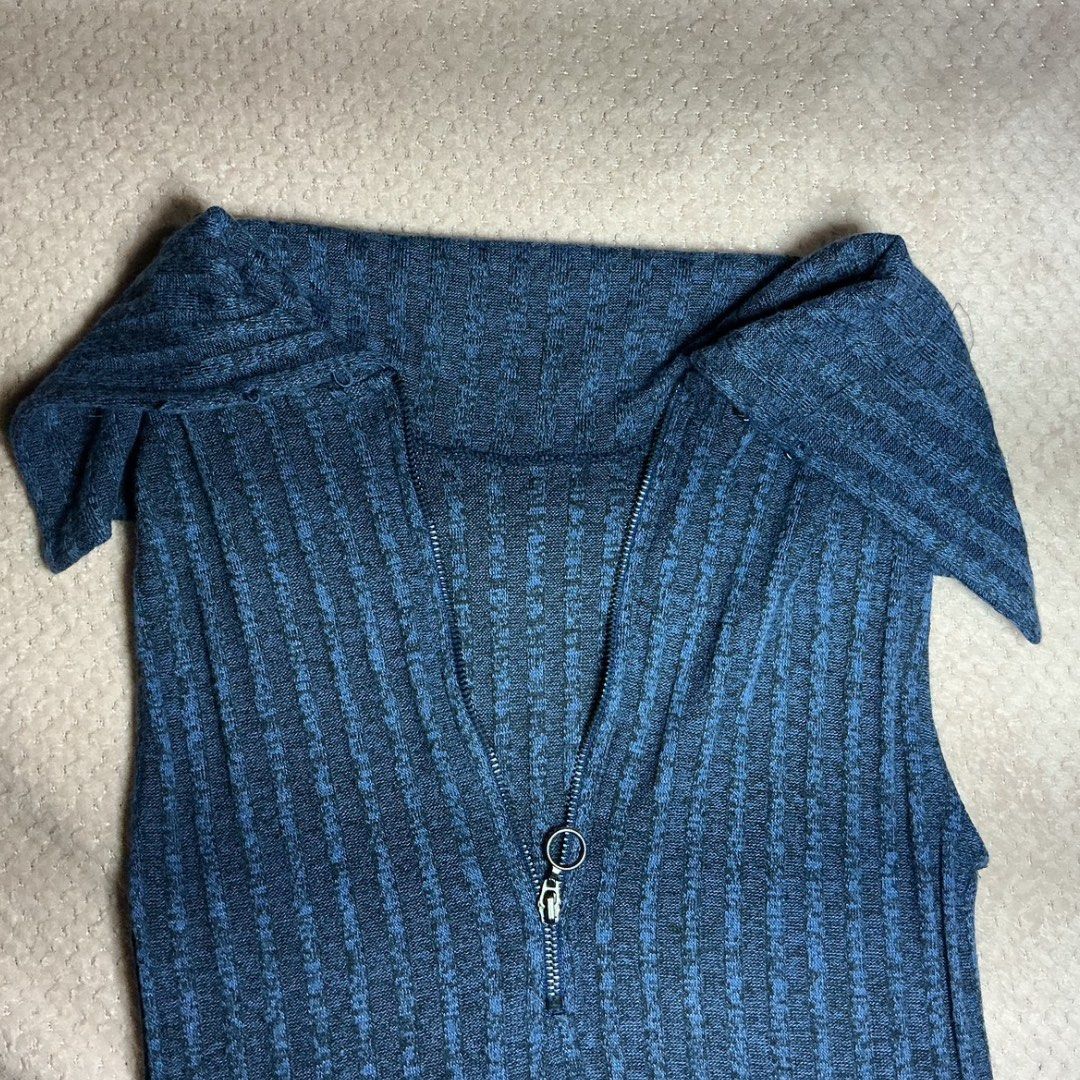 Stradivarius Blue Ribbed Sleeveless Jumpsuit (Category: Jumpsuits) located in Meycauayan. Submitted by dhrift_zai (Listing ID 1450251291, Image 3). Description: Brand: Stradivarius Blue-Grey, Rib Knit Front Zip Jumpsuit Size on Tag: Small (EUR S / USA S) Features: Ring Zip Pull, Convertible Collar.