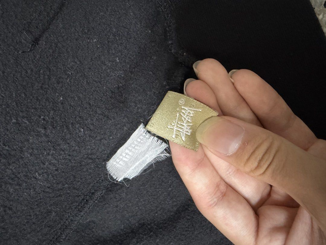 由 ccccc_07 (刊登 ID 1450223679，圖片 3) 提交，位於 台中市 (Taichung) 的 Stussy外套 (類別：外套、夾克、大衣)，說明：。