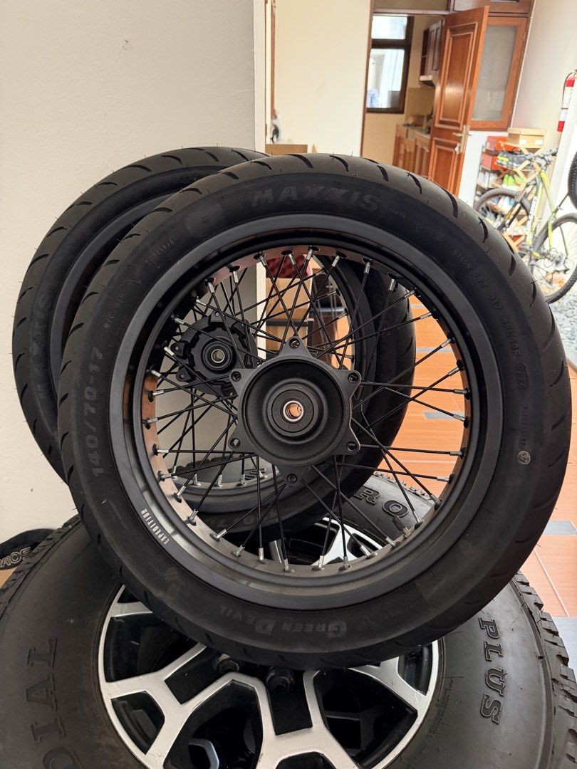 Super moto wheels- NEW (Kategori: Aksesoris Mobil) berada di Jakarta Pusat. Dikirim oleh jaxeleem (ID iklan 1450306865, Gambar 1). Deskripsi: Wheel Set- Supermoto, Honda CRF 150 L Tromol Scarlet Velg Expedition.