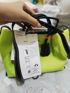 (Kategori: ) berada di . Dikirim oleh minky.store2 (ID iklan 1450156016, Gambar 1). Deskripsi: .