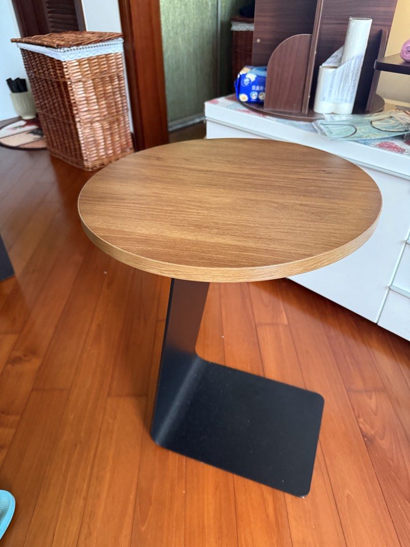 Tea table （分類：桌子）位於 Hong Kong。 由 cstheone 提交（商品編號 1450163077，圖片 2）。簡介： 。