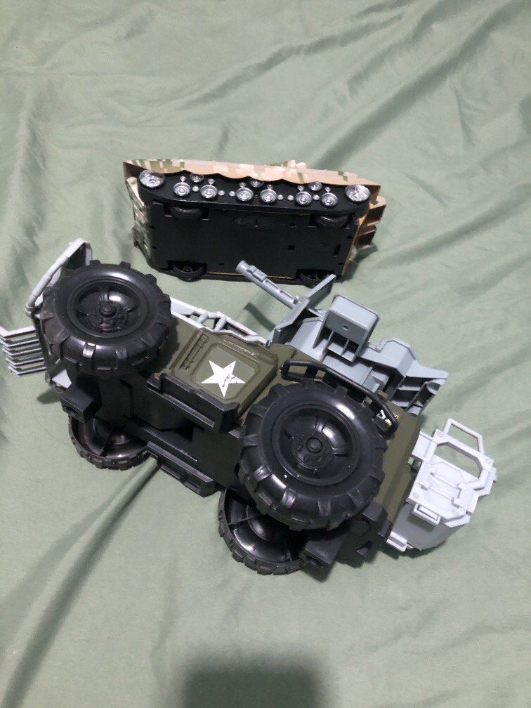 Toys for biys (Category: Kids Toys) located in Manila. Submitted by let21 (Listing ID 1450255215, Image 3). Description: .