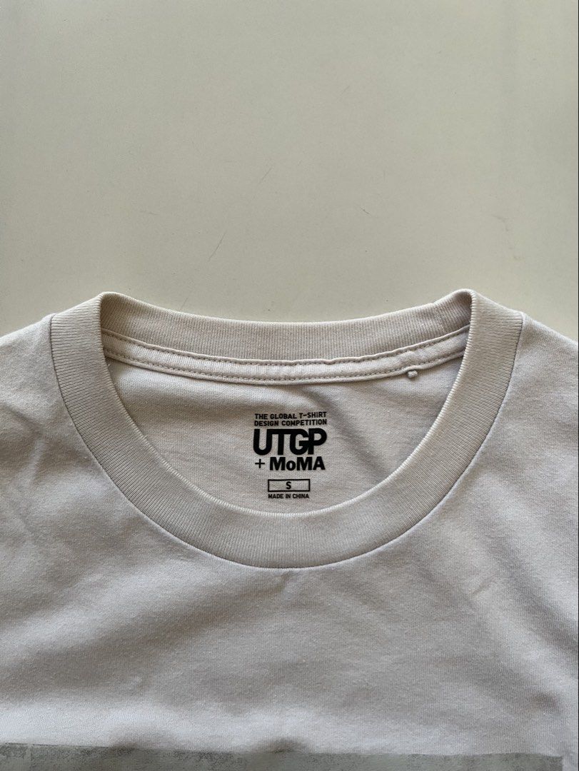 Uniqlo x Moma graphics tees (Category: Tshirts & Polo Shirts ) located in Lipa City. Submitted by hoywilliam (Listing ID 1450270653, Image 2). Description: Uniqlo x moma graphics tees Size small to medium fits Width-19.5 length-26 9/10 condition 300 free shipped only good as new Lipa City Batangas location📍 .