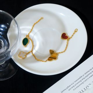 (Category: ) located in . Submitted by elara_fashion_hub (Listing ID 1450234847, Image 1). Description: .