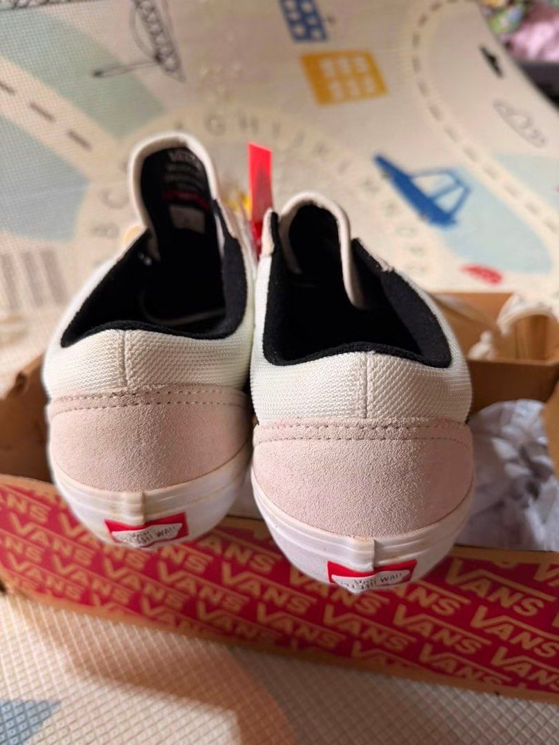 vanz for men （分類：波鞋）位於 Hong Kong。 由 banzana 提交（商品編號 1450147971，圖片 3）。簡介： bnew with box see photo。
