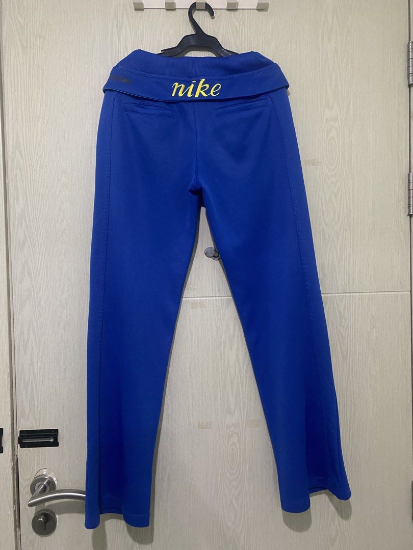 Vintage Nike lowrise trackpants (Category: Activewear) located in Manila. Submitted by lorelai111 (Listing ID 1450315998, Image 2). Description: .
