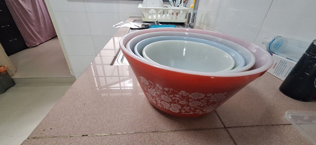 Vintage Pyrex Mixing Bowls Set Floral Pattern511977053897379841