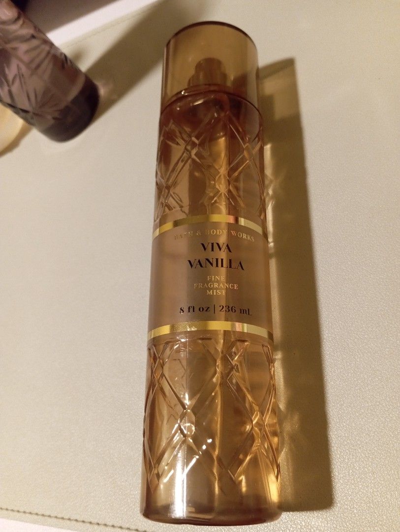 Viva Vanilla Bath and Body Works Mists (Category: Fragrance & Deodorants) located in Cavite. Submitted by aether-elementph_11 (Listing ID 1450317592, Image 2). Description: viva Vanilla Bath and Body Works Original 📍 ITALY 🇮🇹 check the Level of the mist..