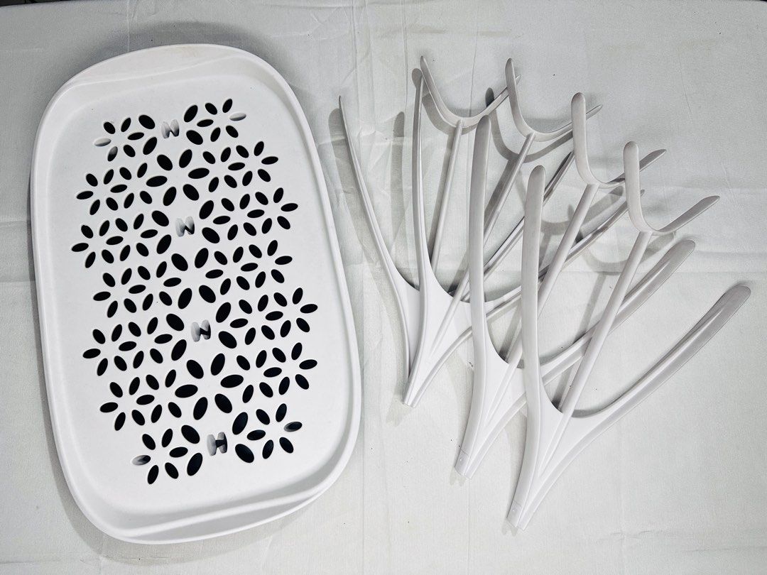 White Bottle Drying Rack with Tray (Category: Breastfeeding & Bottle Feeding) located in Taguig. Submitted by lizzzzzx (Listing ID 1450320231, Image 1). Description: - White drying rack and tray set - Features a pretty floral pattern on the tray - Multiple prongs for drying bottles and accessories - Ideal for organizing baby bottles, sippy cups, or kitchen items - Easy to clean and maintain - Helps keep your countertops tidy and organized.