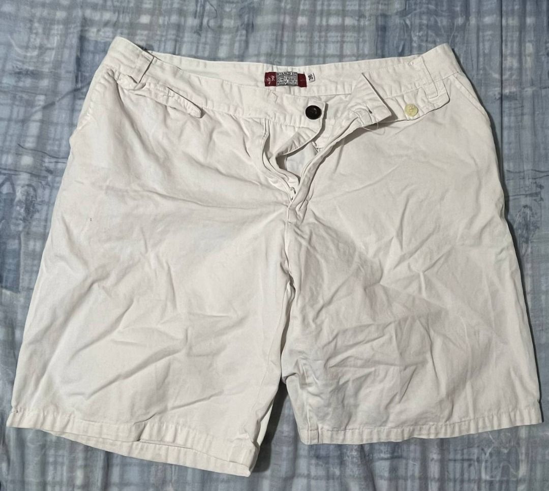 White Chino Shorts (Category: Shorts) located in Las Pinas. Submitted by refo1d.studio (Listing ID 1450286913, Image 1). Description: - Classic white chino shorts - Button and zip front closure - Two back pockets - Comfortable for everyday wear - Versatile wardrobe staple.