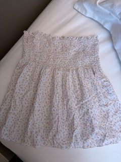 (Category: ) located in . Submitted by singaporeclothes1234 (Listing ID 1450244993, Image 1). Description: .