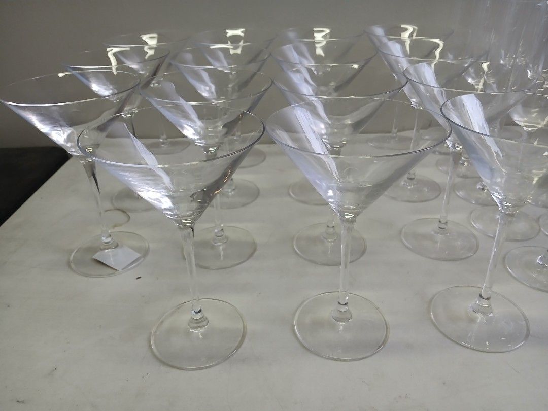 Wine and cocktail glass (Category: Coffee & Tea Tableware) located in Marikina City. Submitted by darthvader888 (Listing ID 1450204926, Image 3). Description: 25 pcs total 10 pcs- martini glass 15 pcs- chanpaigne glass no damage sold as a set.