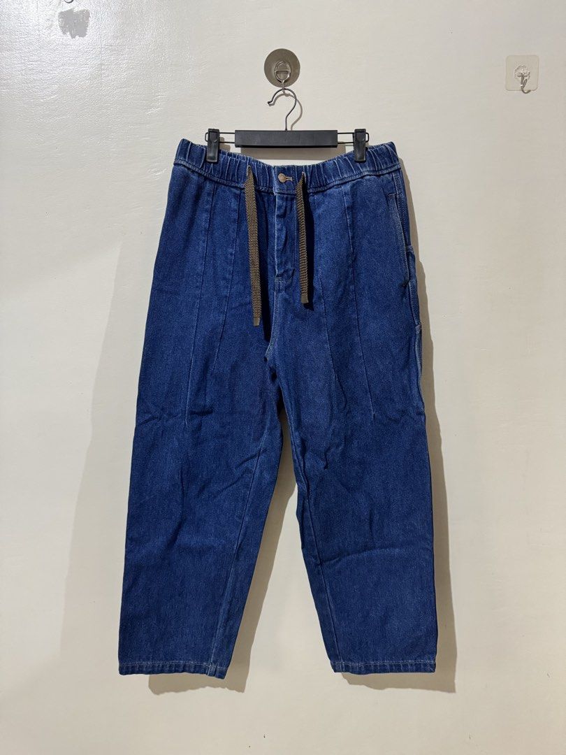 Workwear Retro Denim Pants (Category: Jeans) located in Bacolod City. Submitted by bi.fl (Listing ID 1450307260, Image 1). Description: Workwear Retro Denim Pants Waist 34-38 x Length 39 inches No issues / Pristine condition 🧾Mode of payment: GCash or Bank Transfer 📸Color may vary due to lighting 📏 Measurements are based from armpit to armpit (clothes width) and from waist to lowest hem (pants length) 💦 Items are washed and ready to use 📦 Sh