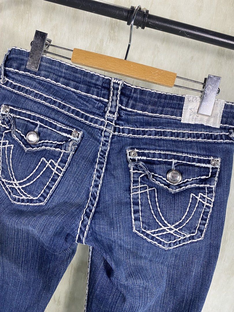 Y2k LA Idol Usa Boot Cut (Category: Jeans) located in Cabanatuan. Submitted by luwer (Listing ID 1450176728, Image 3). Description: Y2k LA Idol Usa Boot Cut Jeans in good condition check all details.