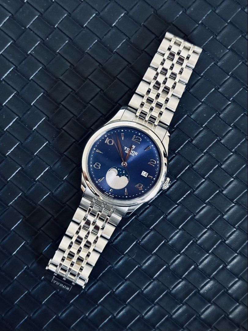 2025 Tudor 1926 Luna Moonphase Watch (Category: Luxury Watches) located in Makati City. Submitted by Afforda_Lux (Listing ID 1450352397, Image 1). Description: Tudor 1926 Luna Tudor Moonphase 9.9/10 Brand new mint condition! Rarely Available Complete Set! Warranty until Oct 2030 39mm case size Blue Satin Sun-brushed dial Dual polish finish.