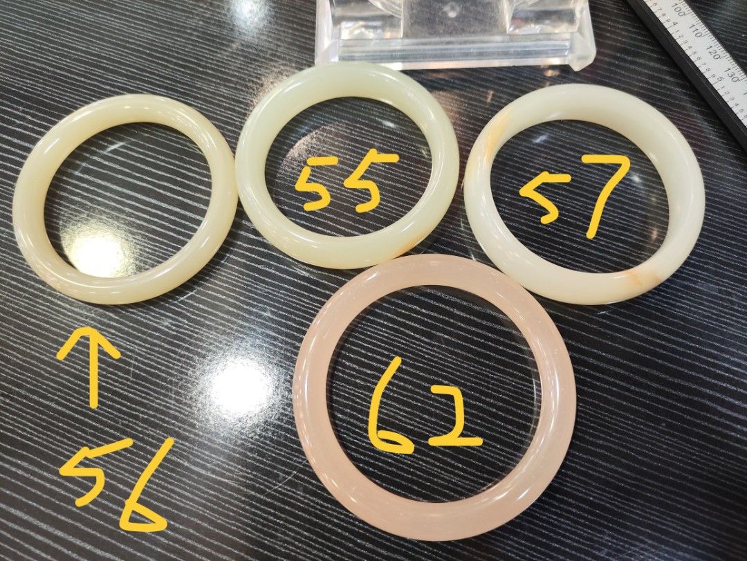 玉石手䤥 （分類：寶石、鑽石、水晶）位於 Hong Kong。 由 swiftcat.c49efa 提交（商品編號 1450415789，圖片 3）。簡介： 可選手圍$50-$150，歡迎面交試帶，佐敦交收！偏遠地區我不去，可選順豐到付！非誠勿擾！。