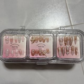 (Category: ) located in . Submitted by CherryBerryCloset (Listing ID 1450415533, Image 1). Description: .