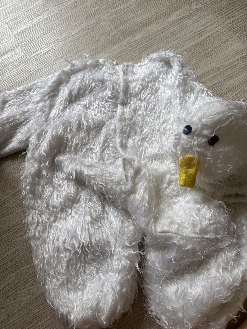 幼稚園生日會造型 雞仔 luigi 小雪 （分類：嬰兒及小童流行時尚）位於 Hong Kong。 由 christsang0 提交（商品編號 1450328081，圖片 1）。簡介： 雞仔 for 90 to 100 cm luigi for 100 to 110 cm 小雪 for 116 cm。