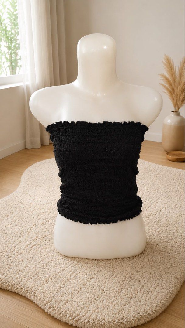 🖤 Smocked Tube Top Black | Stretchy | Basic Essential (Kategori: Atasan) berada di Jakarta Pusat. Dikirim oleh vavanshop22 (ID iklan 1450525387, Gambar 2). Deskripsi: 🖤 Smocked Tube Top Black | Stretchy | Basic Essential Brand: - 📏 LD: 80-90 🎨 Color: black 🤍 Kondisi: Good Condition 💰 Price: Rp 15.000 📦 Ready Beberapa Stock 🚚 Ship Nationwide 💌 dm/wa to order.