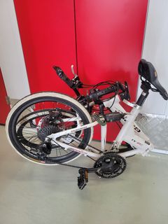（分類：）位於 。 由 j810810j 提交（商品編號 1450419693，圖片 1）。簡介： 。