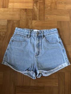 (Category: ) located in . Submitted by plshelp (Listing ID 1450379335, Image 1). Description: .