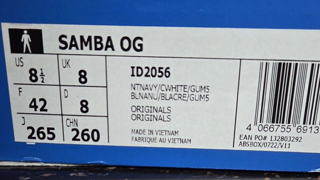 Adidas Samba OG NT Navy/White not onitsuka (Category: Casual Shoes) located in Manila. Submitted by daddyhunt99 (Listing ID 1450462101, Image 2). Description: - Adidas Samba OG Sneakers - Color: Navy Blue with White Stripes - Sole: Gum Sole - Size: US 8.5 (UK 8, EU 42, JP 265) - Origin: Made in Vietnam - Style: Classic, perfect for casual wear - Condition: Selling as no longer needed.