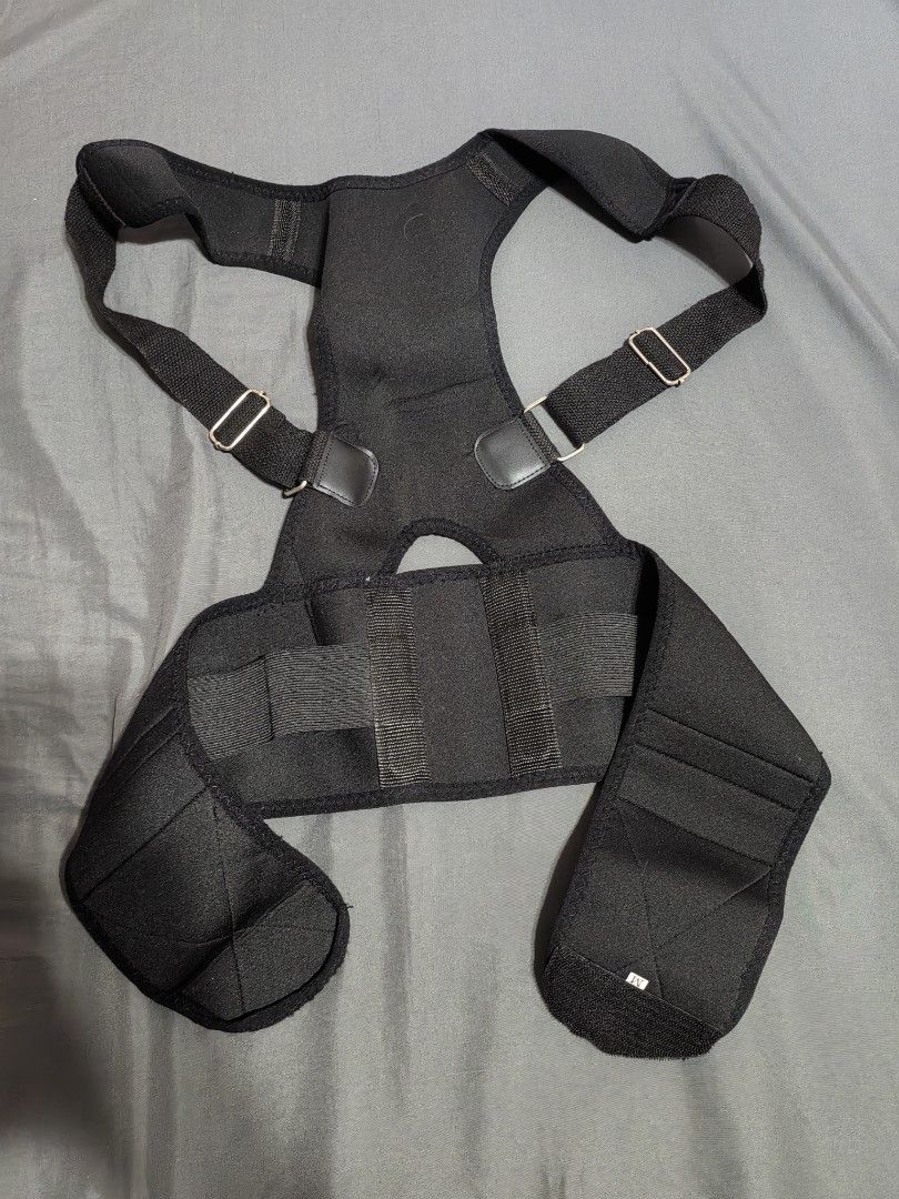 Adjustable Back Posture Corrector Brace (Category: Braces, Support & Protection) located in Mexico. Submitted by kitty_go (Listing ID 1450325901, Image 1). Description: - Helps improve posture - Adjustable straps for a comfortable fit - Wear it discreetly under clothes - Provides support for shoulders and back - Easy to put on and take off - Achieve better posture with this brace.