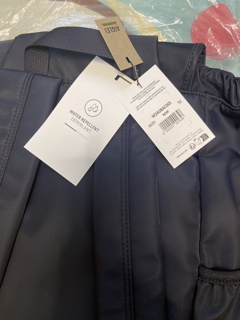 Aigle backpack （分類：手袋及銀包）位於 Hong Kong。 由 water323 提交（商品編號 1450436440，圖片 2）。簡介： brand new，Meet up at MTR。