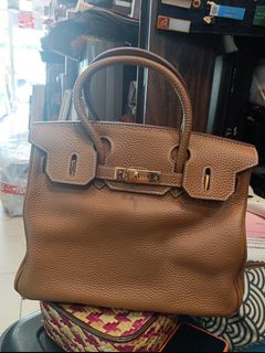 (Category: ) located in . Submitted by addyvintage (Listing ID 1450396134, Image 1). Description: .