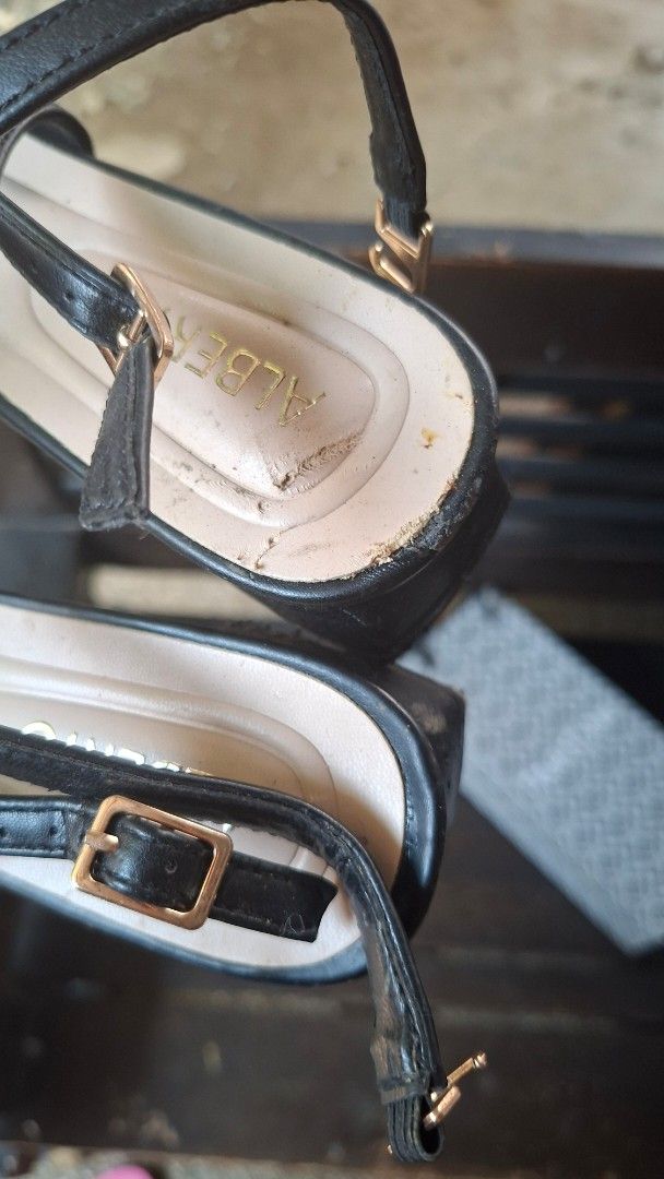Alberto Black Pointed Toe Slingback Flats (Category: Flats & Sandals) located in Pasig City. Submitted by nicole_ng20 (Listing ID 1450328959, Image 3). Description: - Alberto black pointed toe slingback flats - Adjustable ankle straps with gold buckles - Low heel for comfortable daily wear - Soles feature repeated Alberto logo.