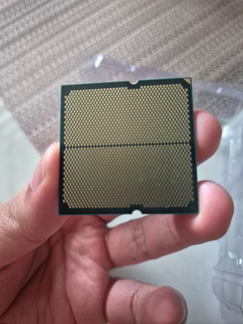 AMD Ryzen 7 7600513035405215016961