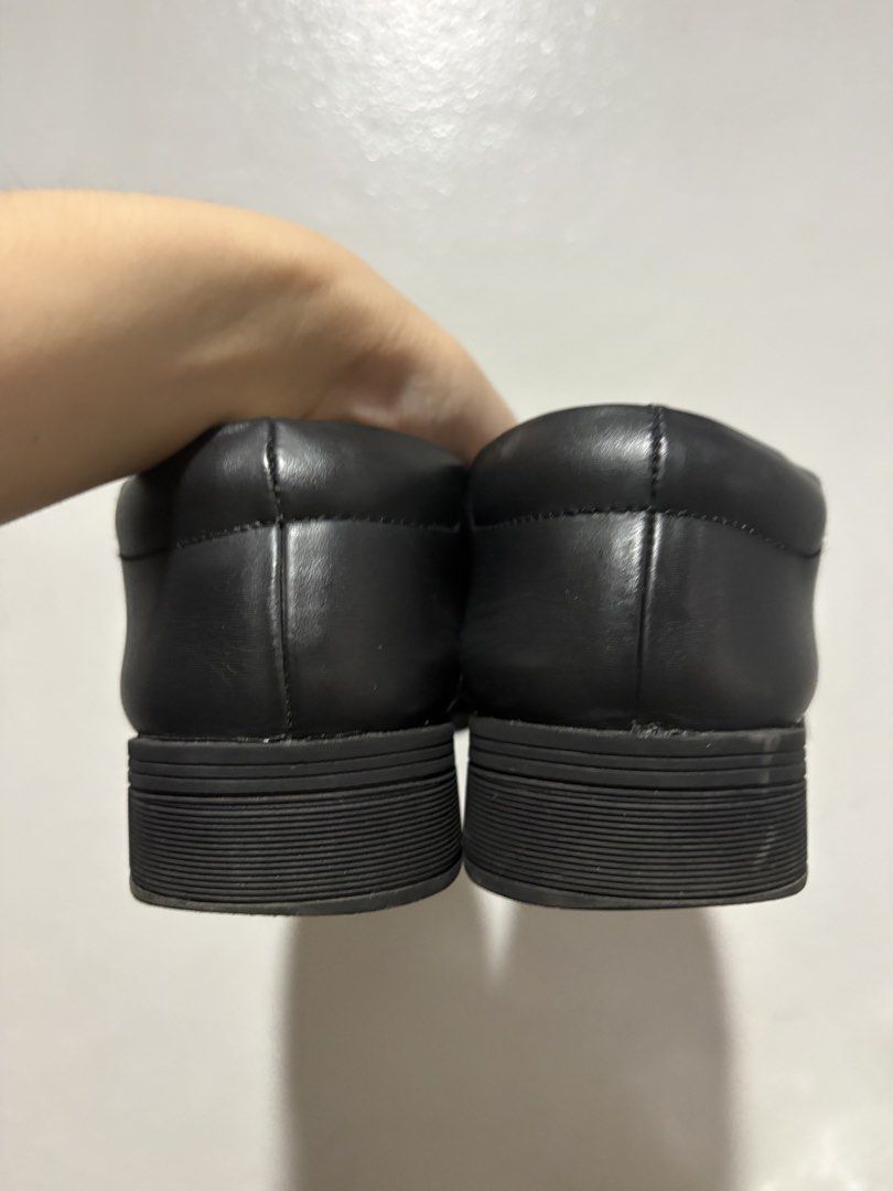 Andante Loafers (Category: Heels) located in Pasig City. Submitted by misharisse (Listing ID 1450350265, Image 2). Description: - Andante loafers black. This is size 6 but not sure if US or UK, just check andante website for size guide - RFS: new work has strict dress code can’t wear them anymore bec required to wear heels - negotiable for sure buyers.