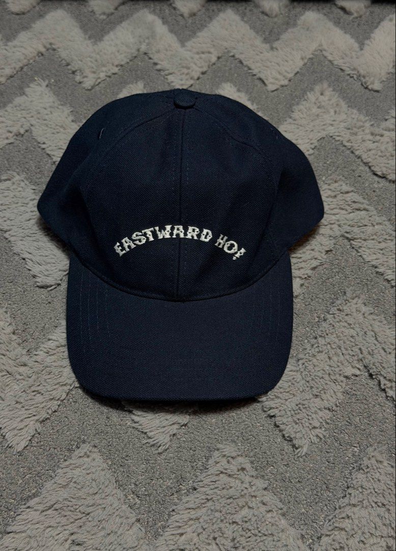 A.P.C - Eastward Ho! Navy Blue Cap (Category: Caps & Hats) located in Cavite. Submitted by commoncourtesy (Listing ID 1450523738, Image 1). Description: Authentic Made in portugal.