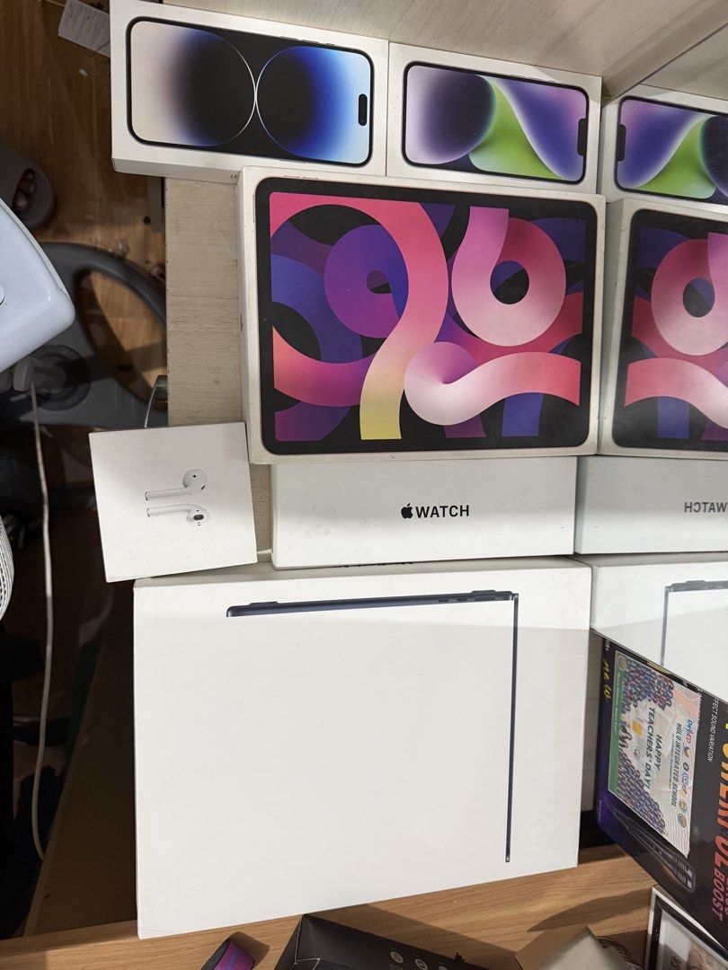 Apple Boxes (Category: iPad) located in Mandaluyong City. Submitted by stuff_coollection (Listing ID 1450483363, Image 1). Description: Apple products BOXES only Macbook Air M2 Ipad Air 4 Iphone 14 Iphone 14 promax Airpods Baka may interested. Presyuhan niyo na lang. hehe..