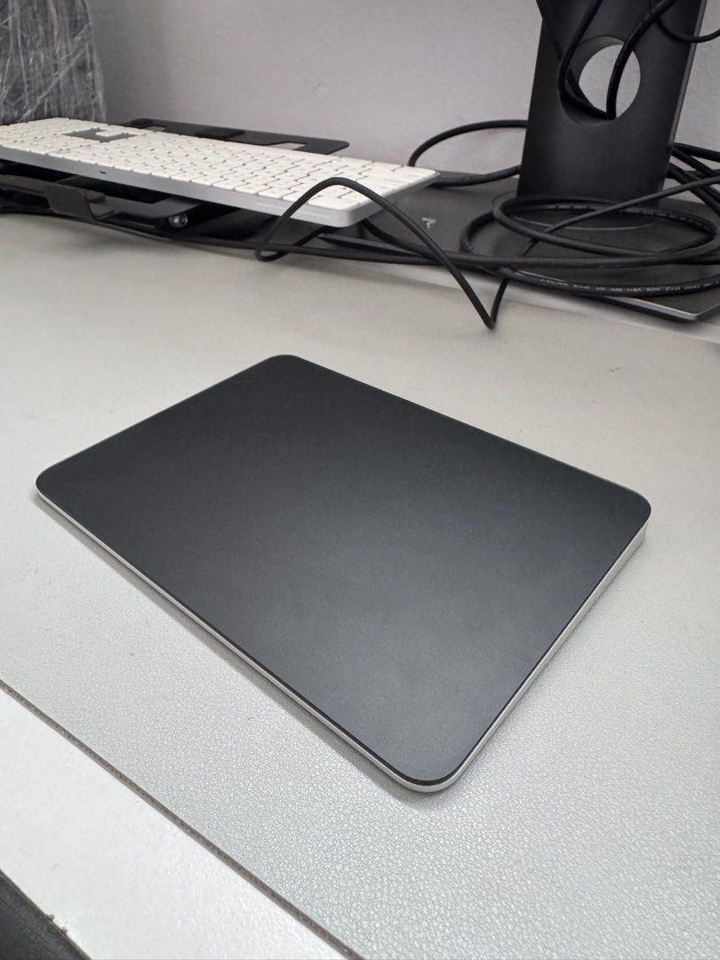 Apple Magic Trackpad (lightning) - Black multi-touch surface512728889631723523
