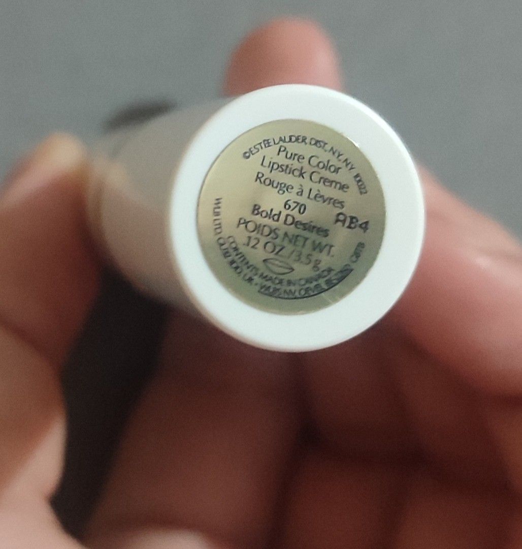 Auth Estee Lauder Lipstick (Category: Makeup) located in Batangas. Submitted by usline.20.18 (Listing ID 1450460020, Image 2). Description: Shade : Bold desires Bought in USA.