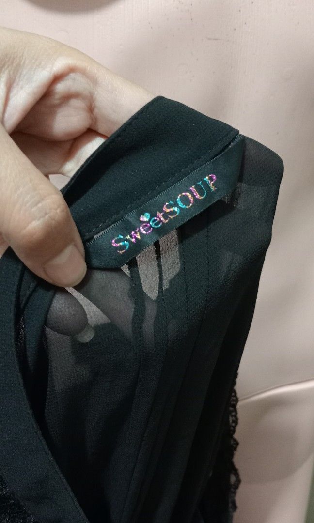 Balon dress black sifon kawaii (Kategori: Gaun & Rok) berada di Bandung. Dikirim oleh rhe_stey (ID iklan 1450469768, Gambar 3). Deskripsi: HARGA NETT ,SIAPA CEPAT (BELUM ONGKIR) NO 🍊 LD.80-84 P.94 kancing depan aktiv..