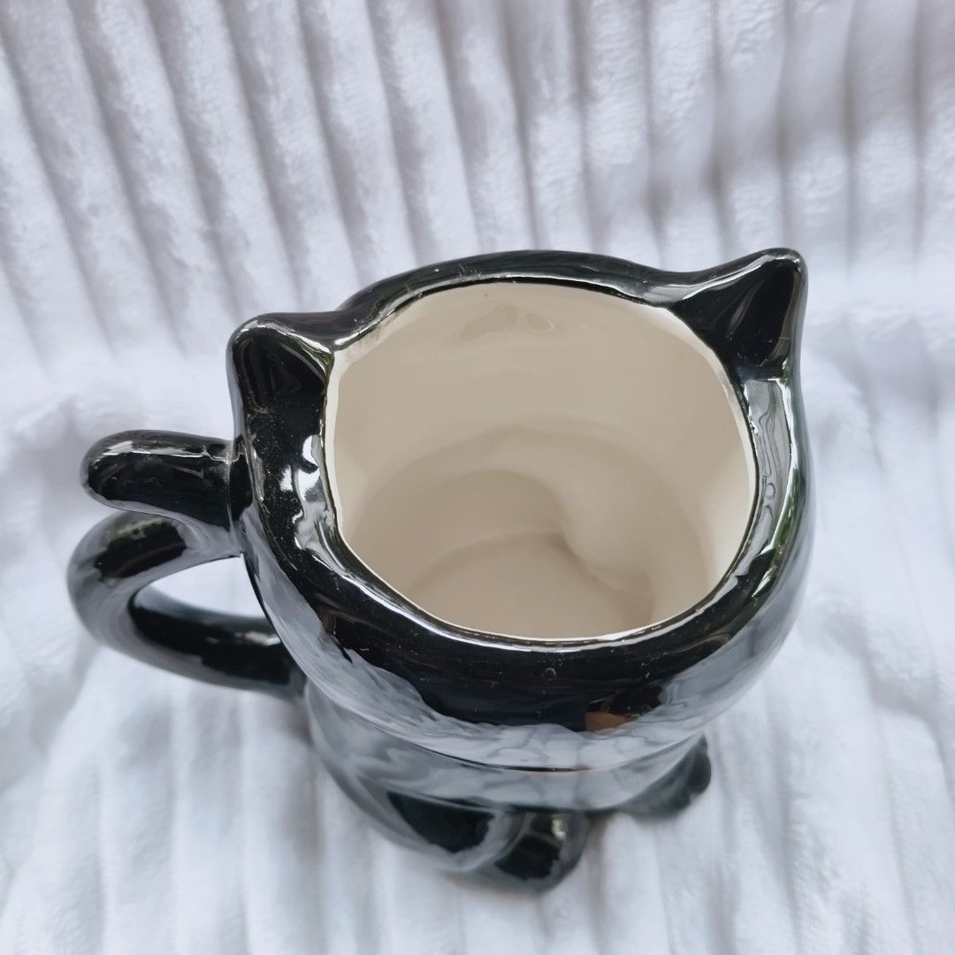 Black Cat Mug (Category: Coffee & Tea Tableware) located in Bontoc. Submitted by shaneebhee (Listing ID 1450490057, Image 3). Description: .