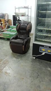 (Category: ) located in . Submitted by vendingsg (Listing ID 1450459390, Image 1). Description: .